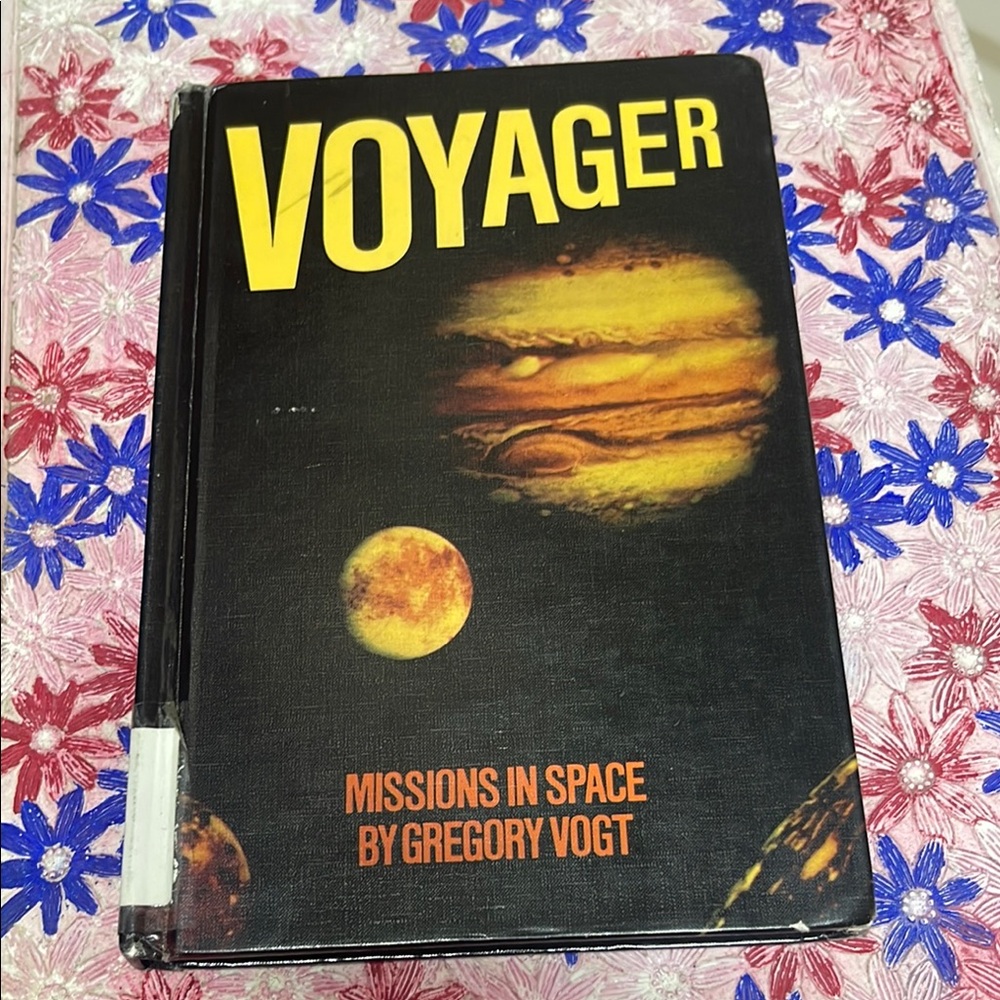 Voyager: Missions in Space Book